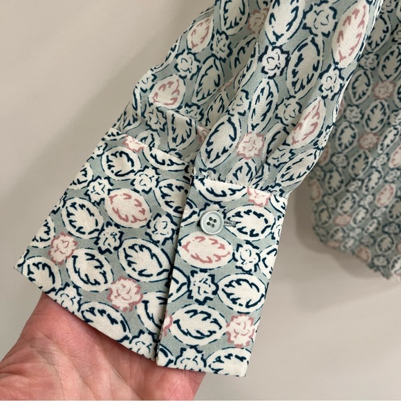 NWT Lafayette 148 Scottie Decorative Crepe Viscose Silk Blouse Button Up Large - Picture 6 of 12